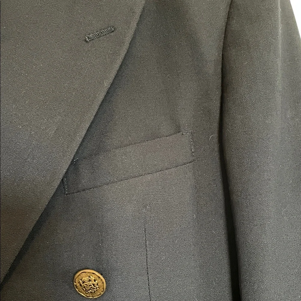 VTG Men’s Evan-Picone navy double breasted 100% wool blazer gold crest buttons